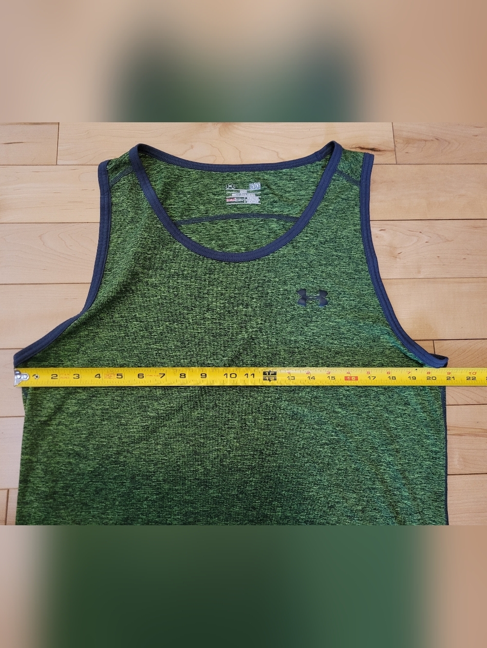 Under Armour men's size large tank top - Picture 5 of 5